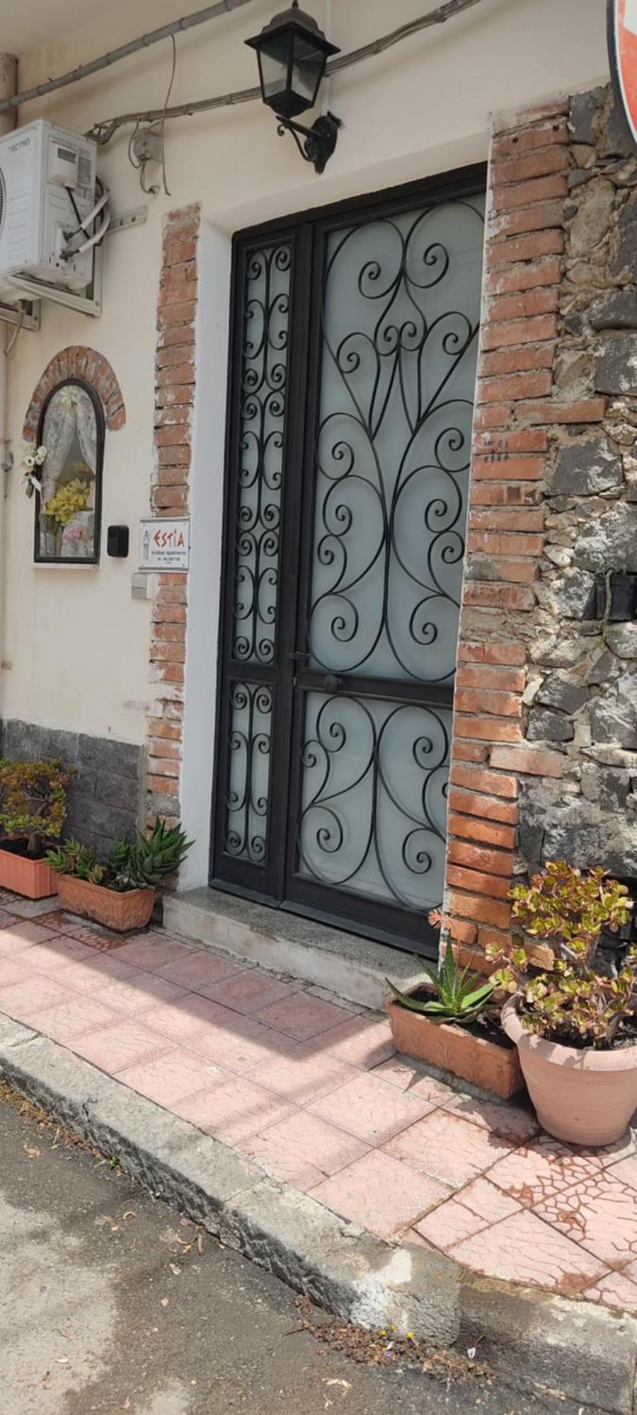 Estia Holidays Apartments - Таормина Екстериор снимка