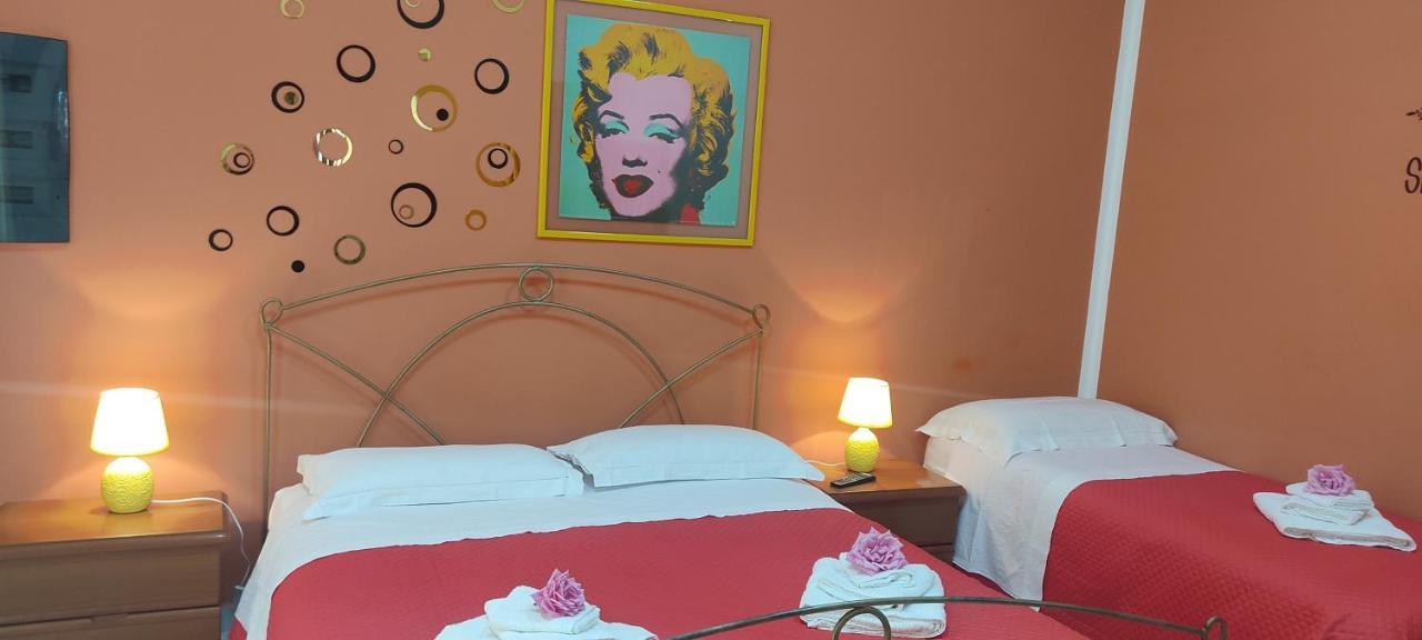 Estia Holidays Apartments - Таормина Стая снимка